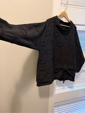 Kokomarina Black Textured Pullover top